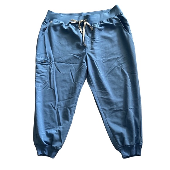 Figs | Zamora Jogger Scrub Pants - Picture 8 of 14